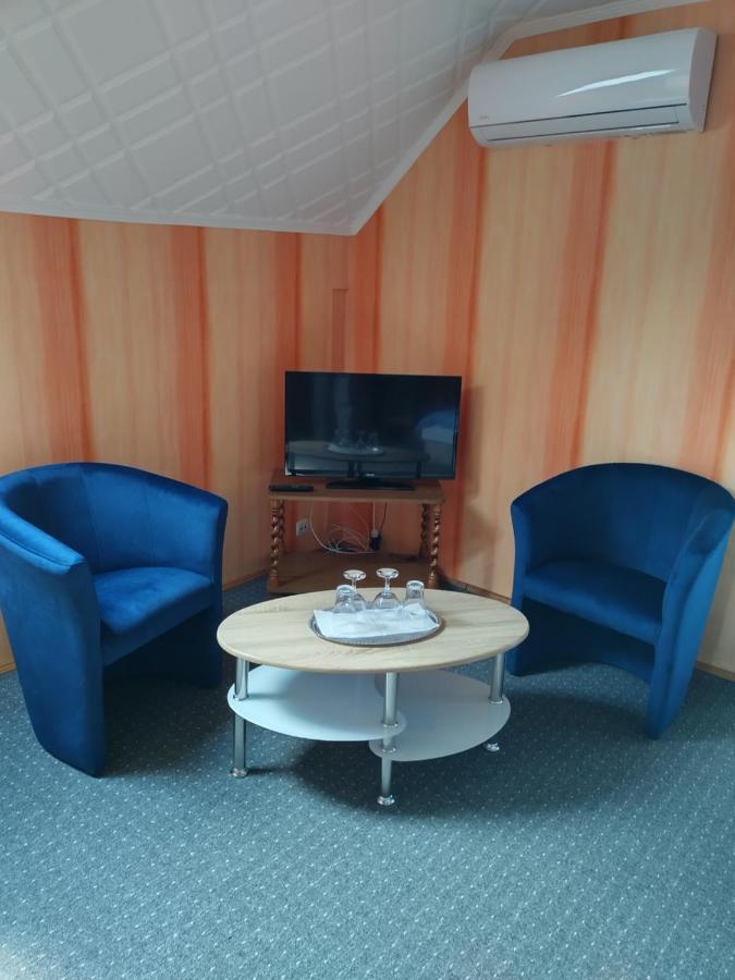 Ibolya Apartman Lägenhet Badacsony Exteriör bild
