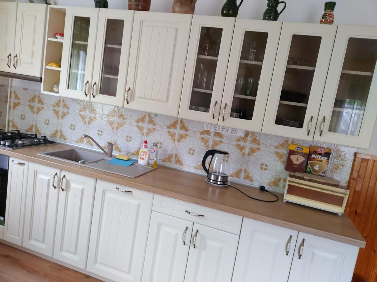 Ibolya Apartman Lägenhet Badacsony Exteriör bild